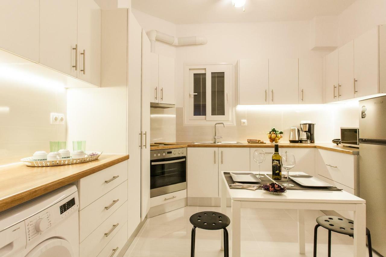 Classy Private Double Rooms In Apartment Next To Acropolis Athén Kültér fotó